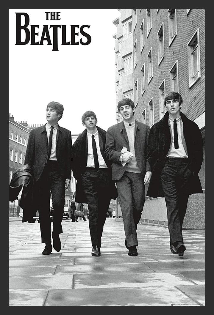 THE BEATLES ライブパフォーマンス ポスター Amazon.com: BUY ART FOR LESS Officially Licensed Beatles Walking